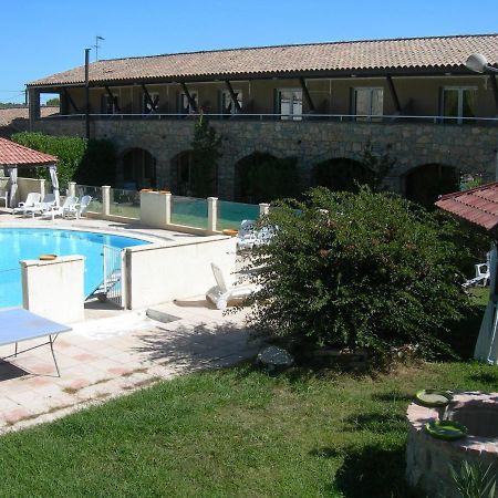 Hotel De La Madeleine Anduze Андуз Екстериор снимка