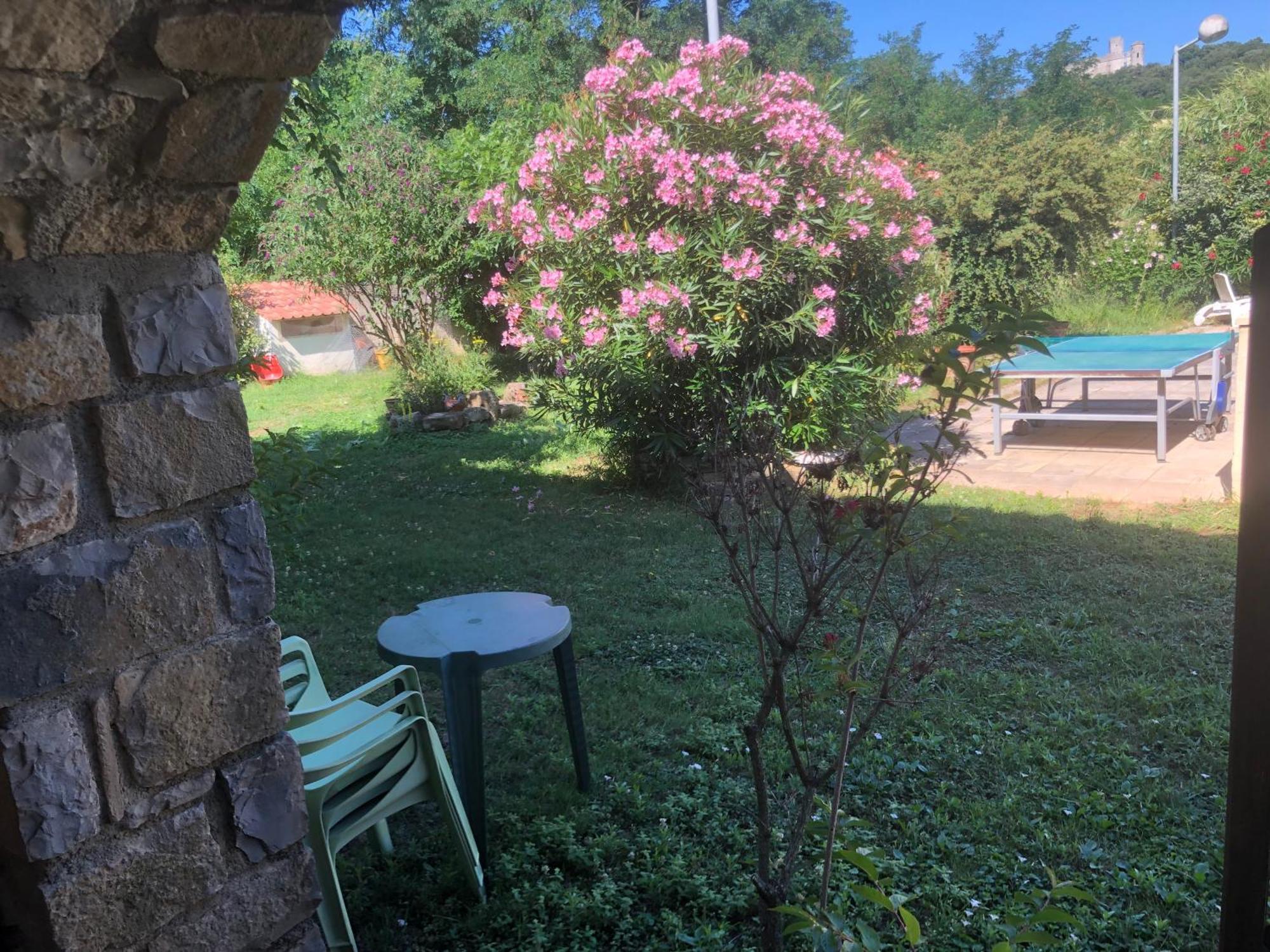 Hotel De La Madeleine Anduze Андуз Екстериор снимка